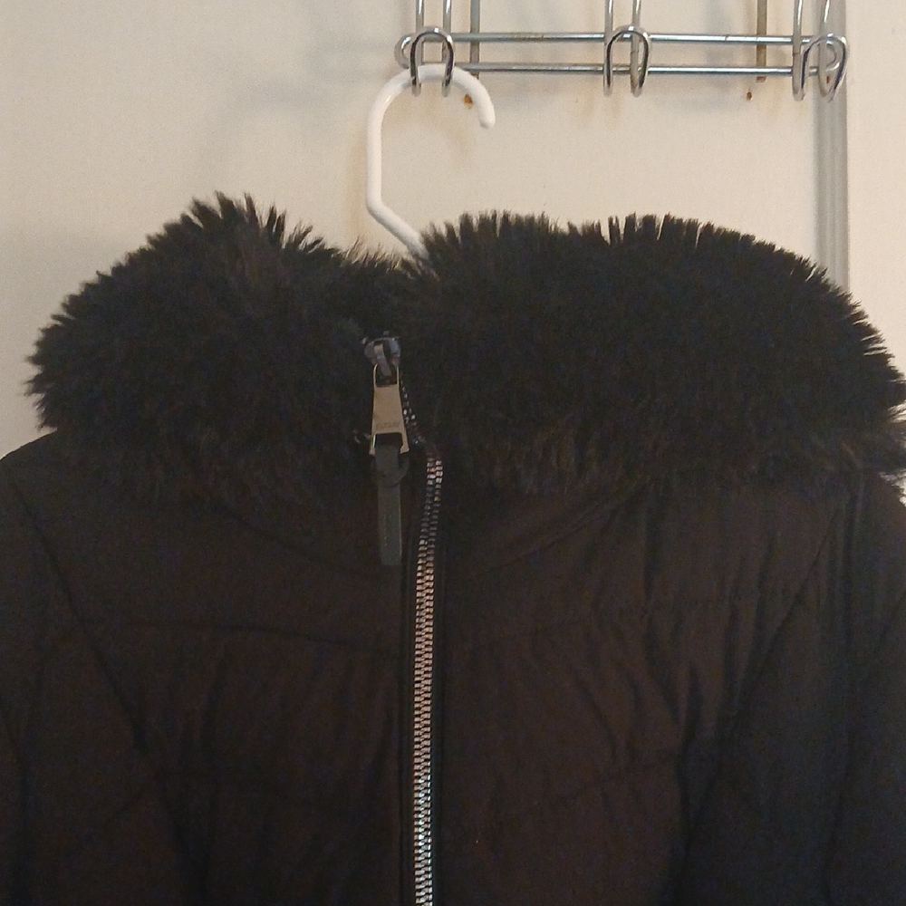 DKNYC Black Puffer Jacket Sleek Insulated Design - Picture 8 of 16